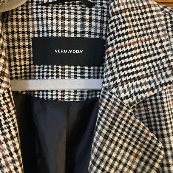 Vero Moda Blazer - Picture 2 of 4